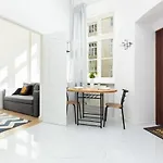 Aleje Jerozolimskie 85 By Renters Apartment Warschau