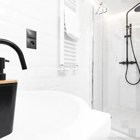 Aleje Jerozolimskie 85 By Renters ורשה