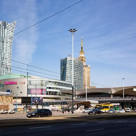 Aleje Jerozolimskie 85 By Renters